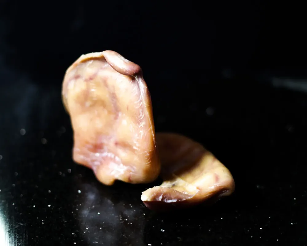 Oreille de porc confite